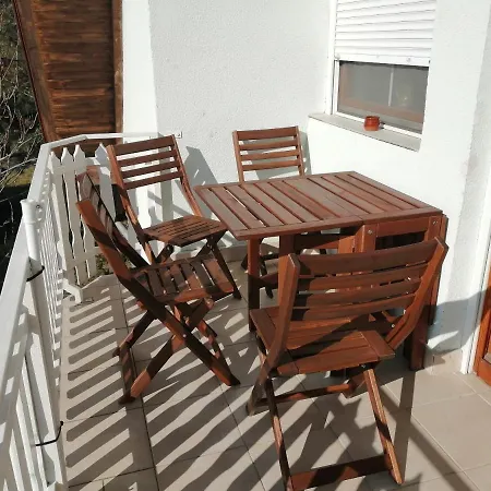 Apartment Two Bedroom With Swimming Pool *