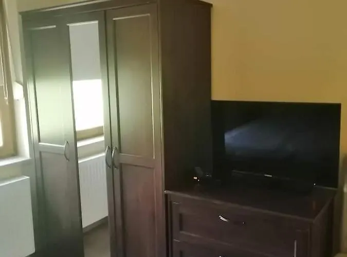 Two Bedroom With Swimming Pool Apartment *